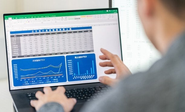 【よくわかる】VBAの外注ガイド！費用相場やマクロとの違い、外注が適さないケース...