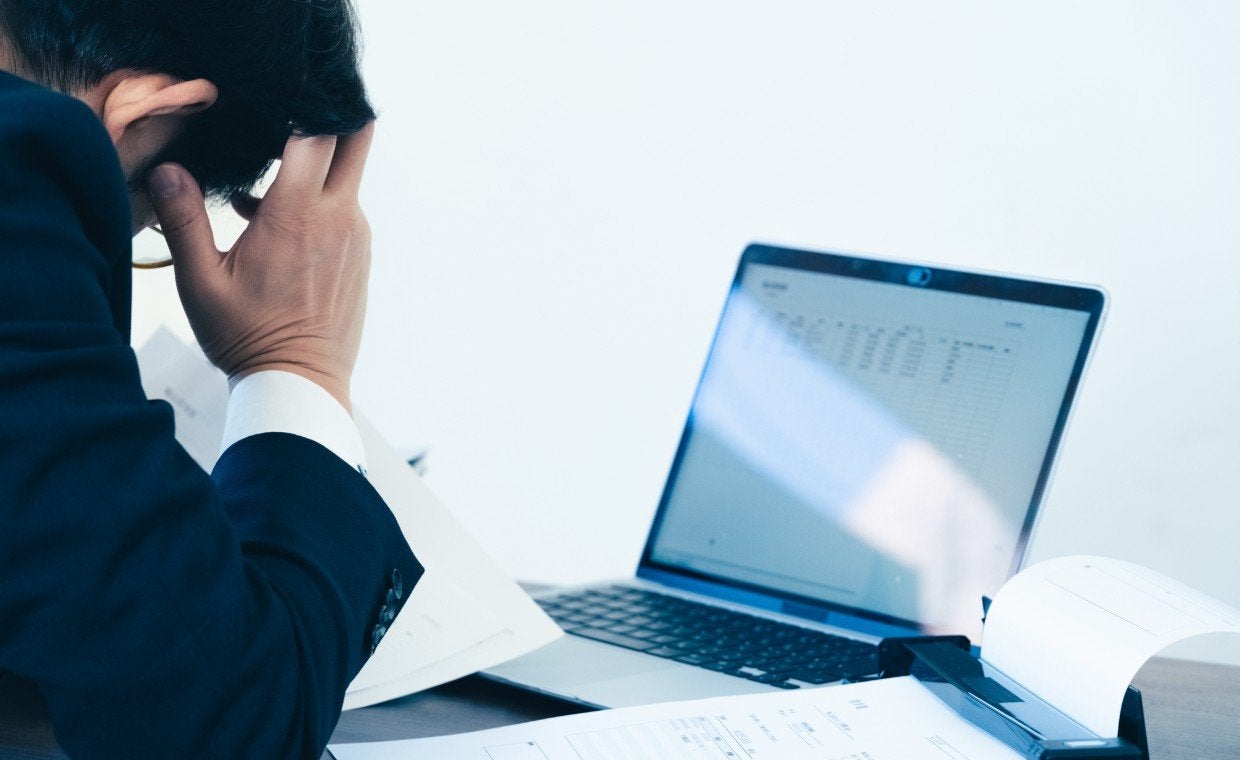 労務担当者が突然辞めた！引き継ぎなしで退職されるリスクと今すぐできる対処法を徹底解説