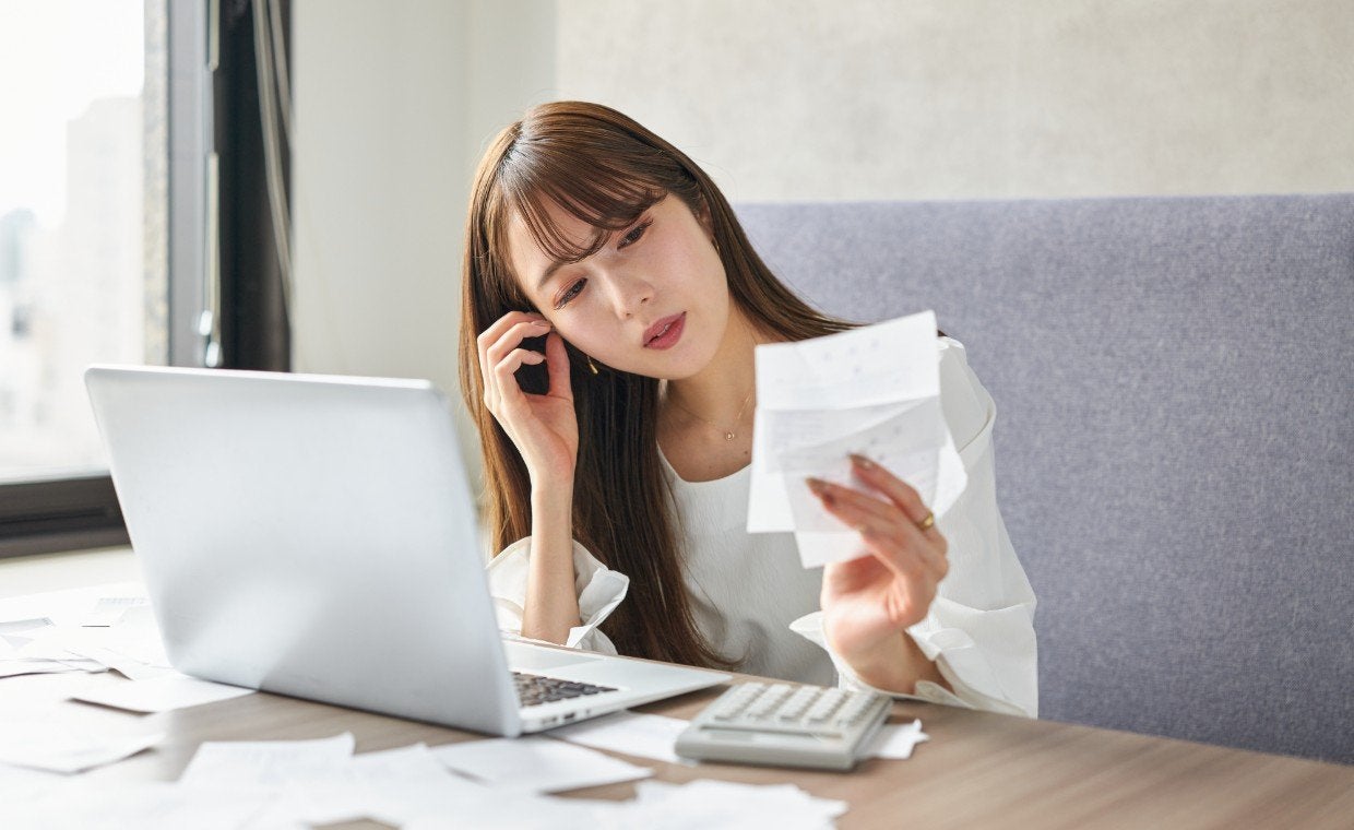 一人経理を「辞めたい」と感じたら?業務負担を減らす解決策と転職の注意点