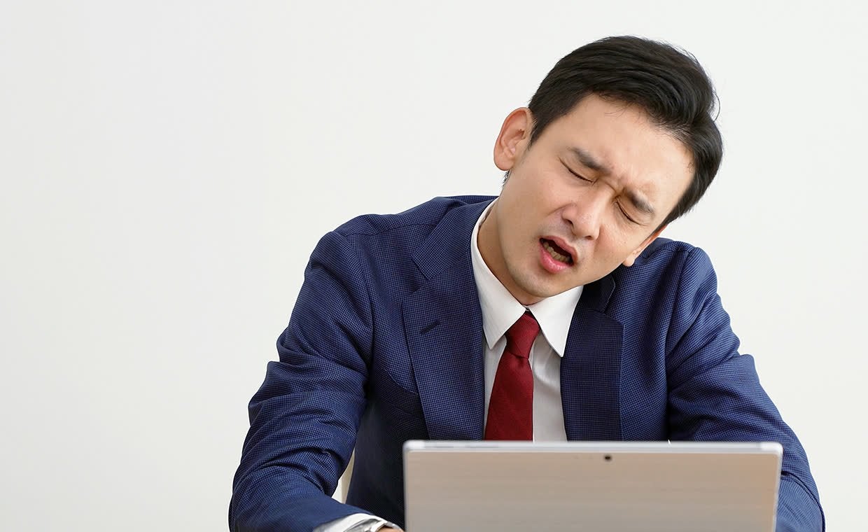 「無下にする」と「無碍に扱う」の違いとは?意味やビジネスでの使い方を解説
