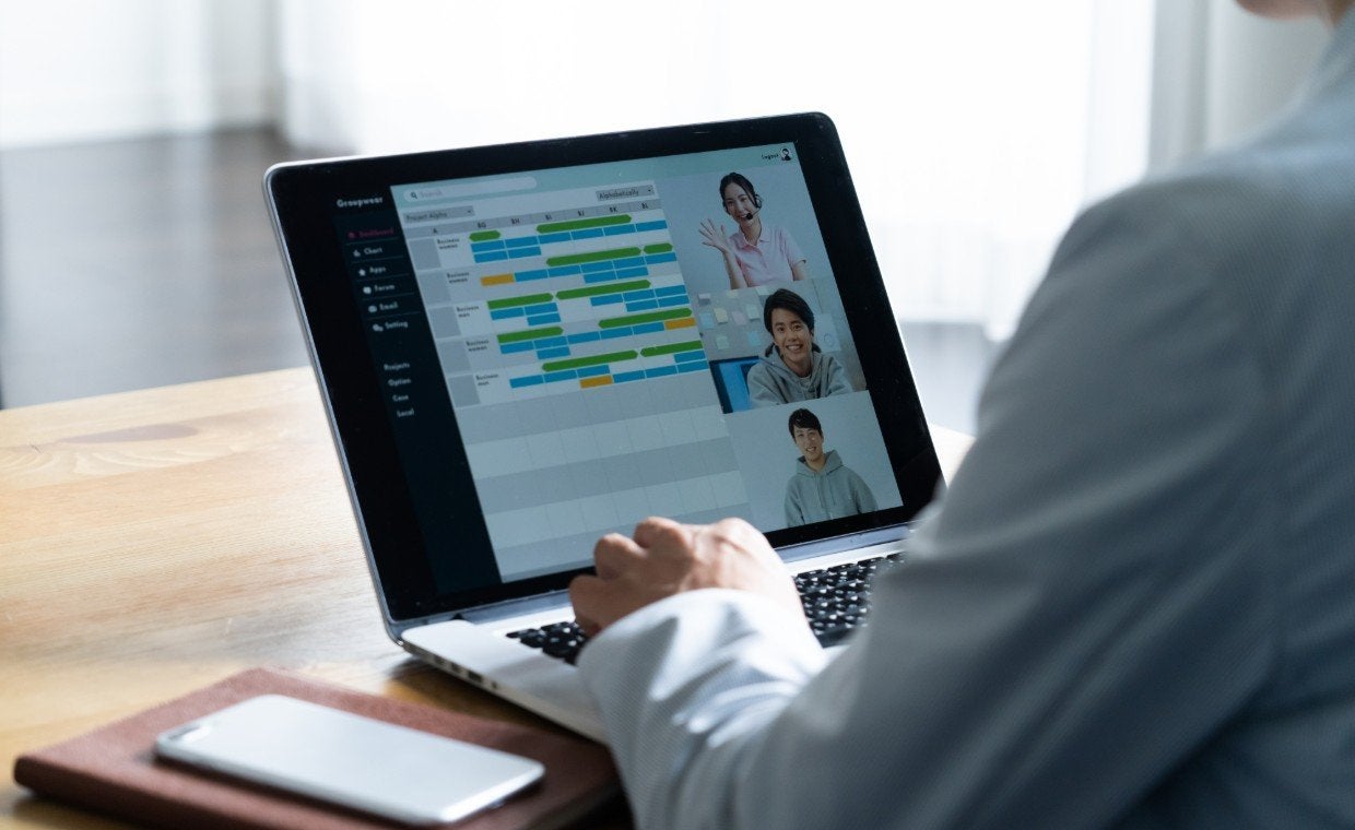 オンラインコミュニケーションとは？特徴や種類、メリット・デメリットを解説