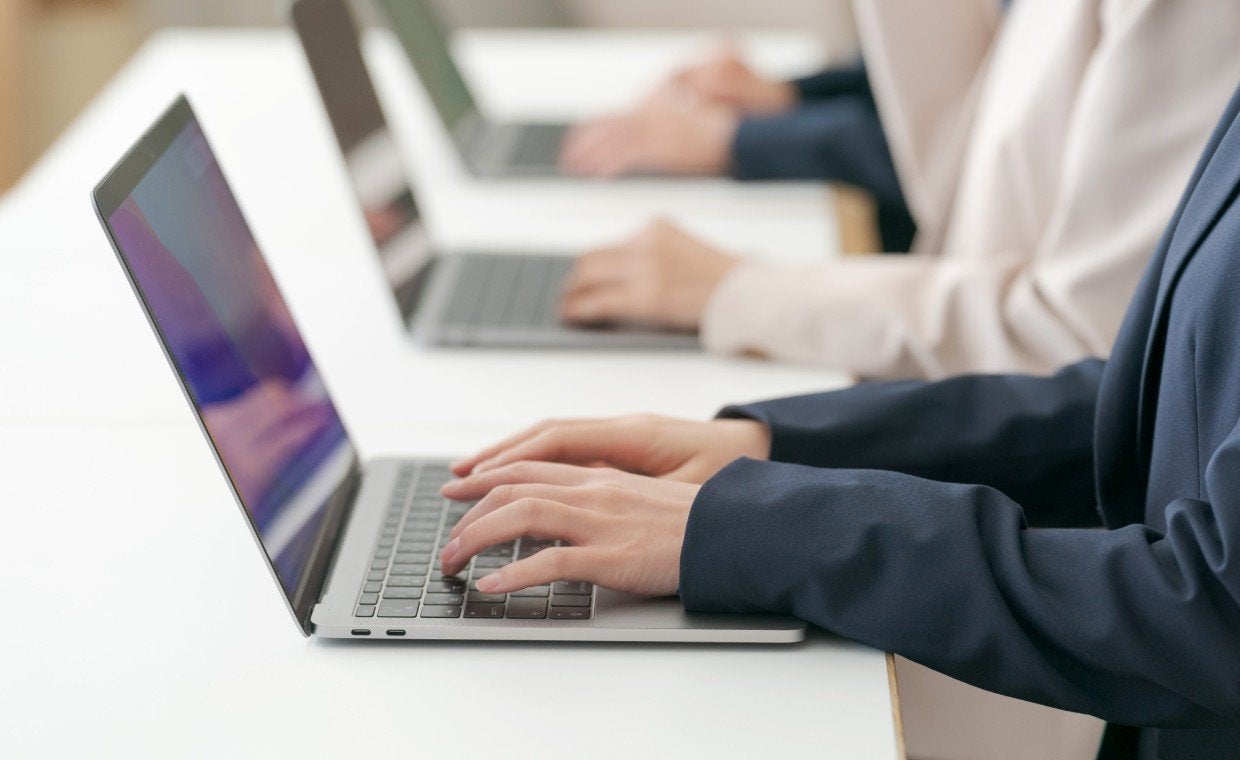 【市場拡大中】給与計算BPOとは？費用相場やおすすめサービス10選、選ぶ際の注意点も解説