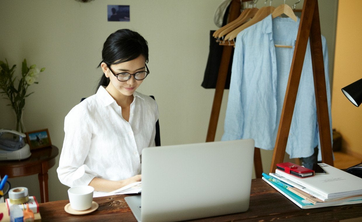 経理の在宅勤務はなぜ難しい？理由や実情、成功のポイント、実現させている企業の特徴などを解説