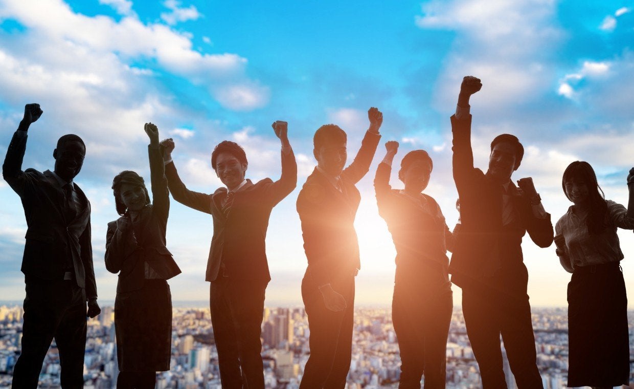 【人手不足を解消した企業の事例12選】人手不足を招く企業・業種の特徴や、根本的な原因・解決策も解説