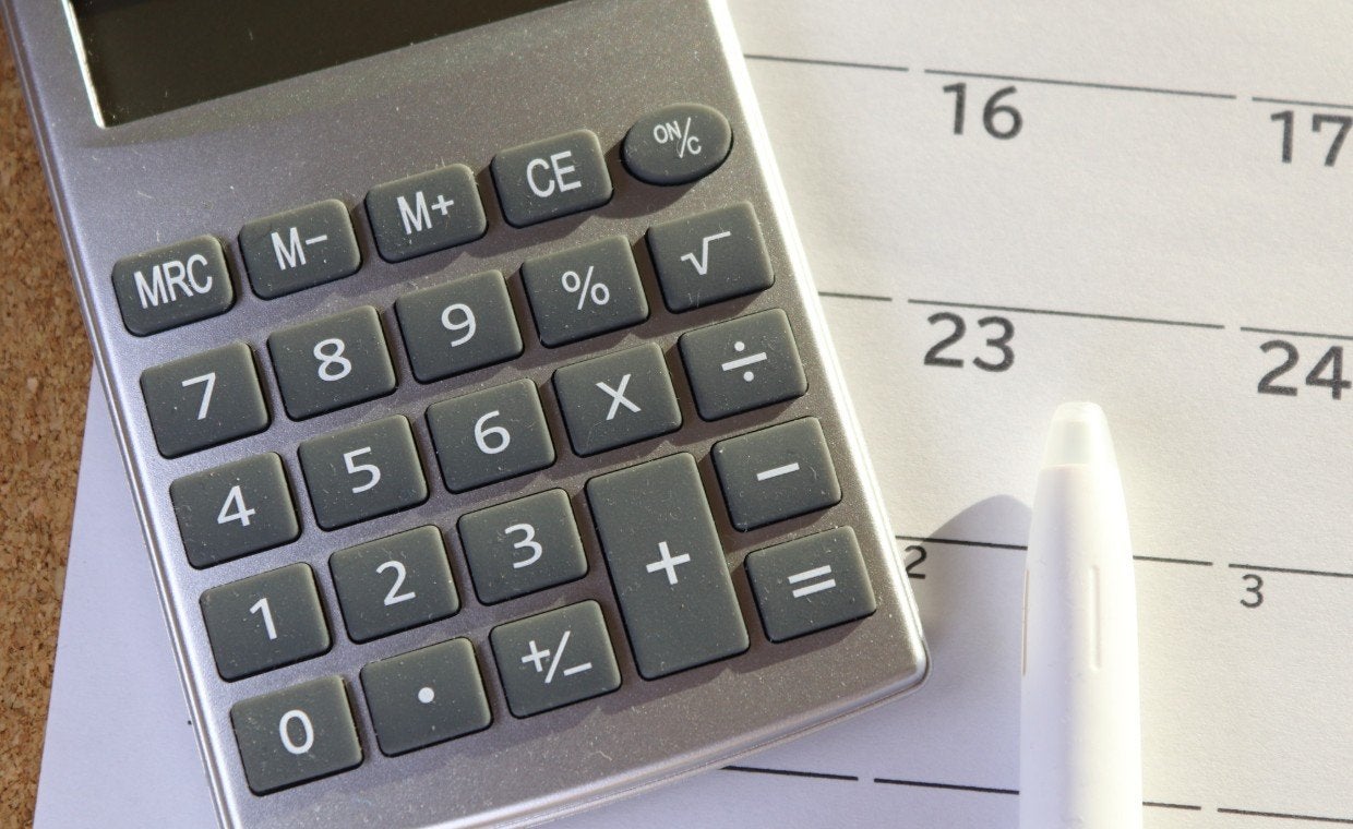 月次決算の業務内容とは？業務のステップ・流れ・スケジュールや年次決算との違いをわかりやすく解説