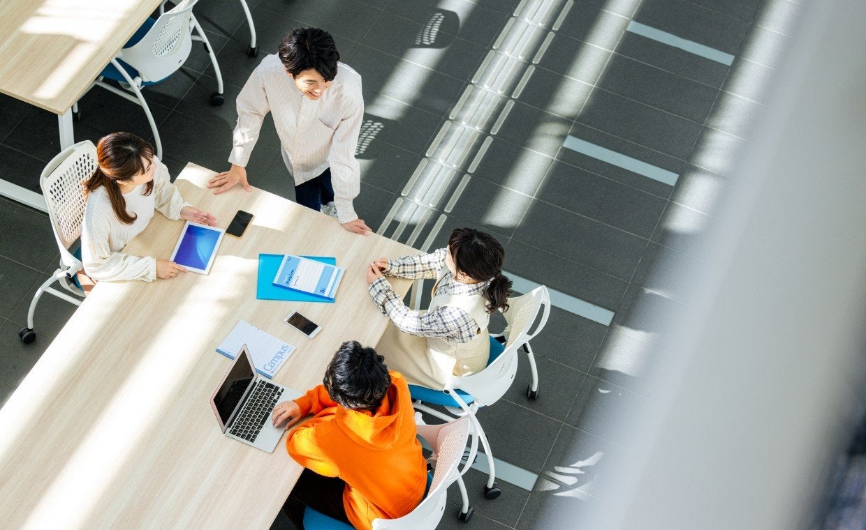 社内コミュニケーションツールの課題とは？効果的な改善方法やおすすめツールも紹介