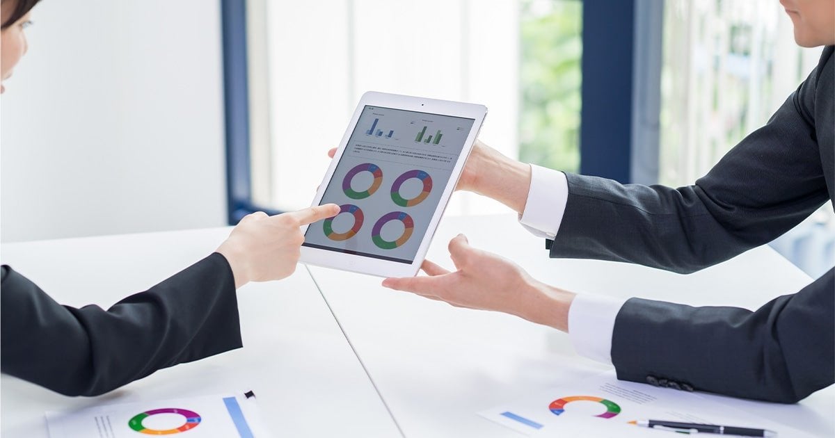 「代替」の正しい読み方は「だいたい」？ビジネスにおける使い方・言い換え表現を解説 | ビジネスチャットならChatwork