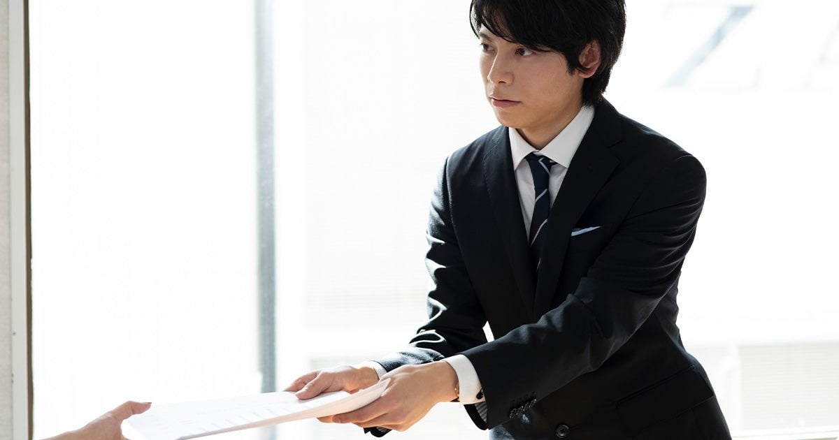 拝受の意味 _ 拝受しました 拝受いたしました どっち – 「拝受」「拝受いたしました」の正しい意味と使い方 – FMQA