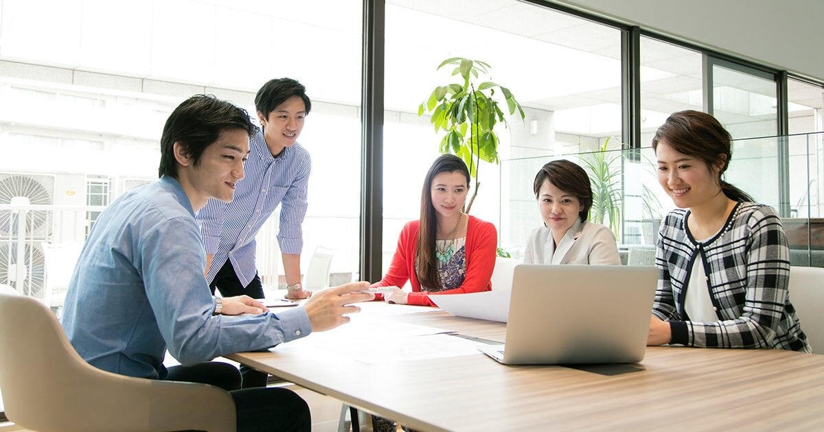 企業の利益につながる情報共有とは 効率的な情報共有と社員の生産性の高め方 | ビジネスチャットならChatwork